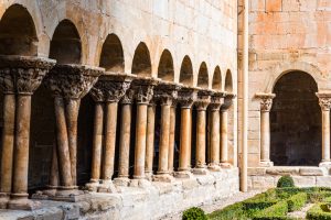 claustro-de-la-abadia-de-santo-domingo-de-silos