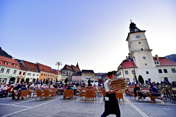 plaza-sfatului-brasov-rumania