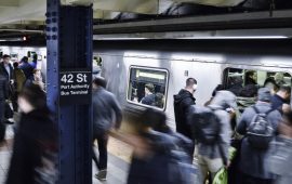 Transporte de Nueva York pide el rescate tras perder más de 60 % de pasajeros