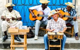 Cuba welcomes first tourists in months